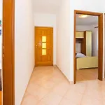 Apartments By The Sea Vrsi - Mulo, Zadar - 5951