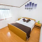 Apartments By The Sea Vrsi - Mulo, Zadar - 5951