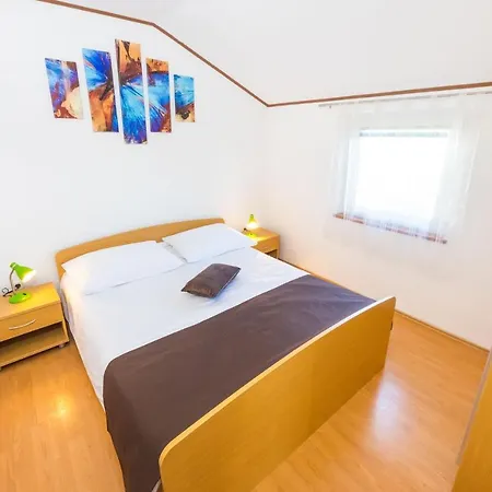 By The Sea - Mulo, Zadar - 5951 ורסי